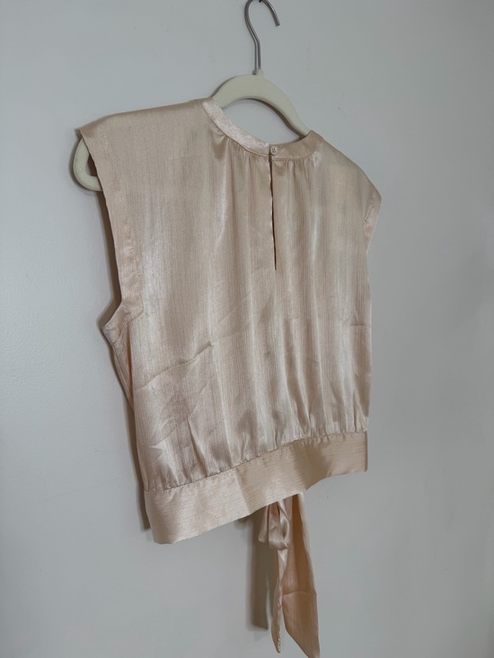 Choklate Tops - Satin Tie-Back Sleeveless Top - Cream